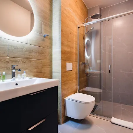 Syndicate Aparthotel *